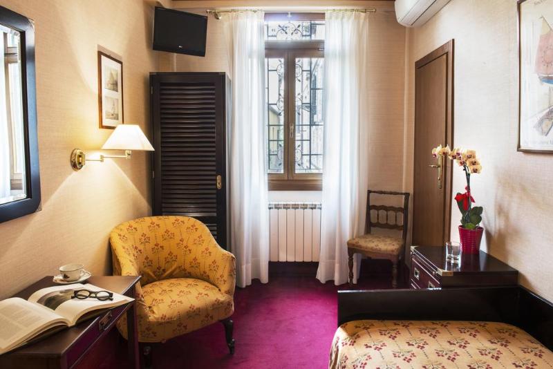 اتاق استاندارد یک نفره, Agli Alboretti