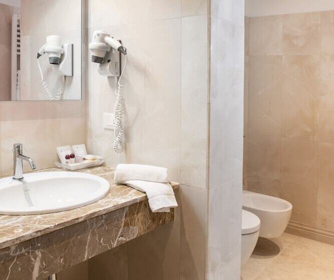 سوئیت جونیور با چشم‌انداز باغ, Agli Alboretti