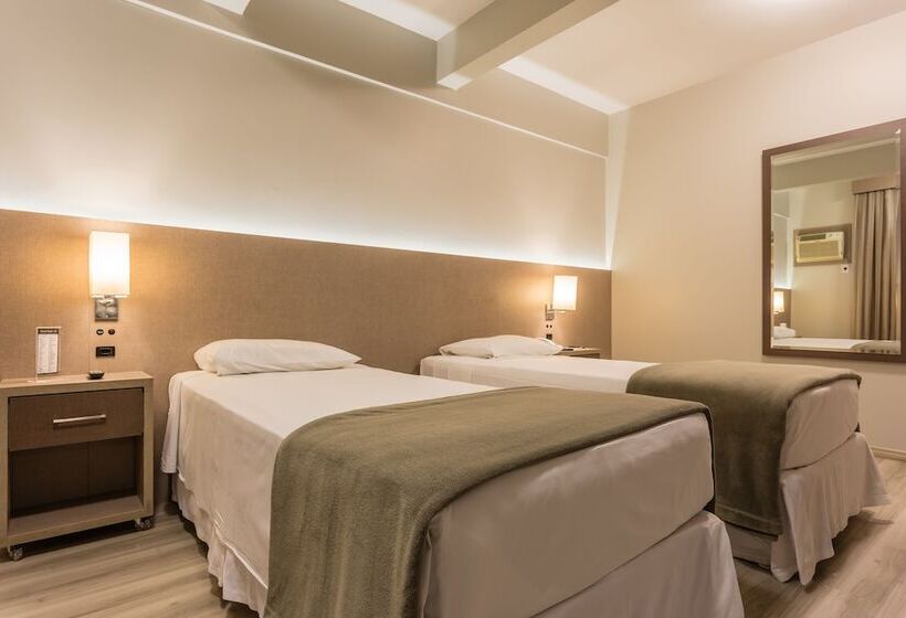 标准间, Farol Da Ilha