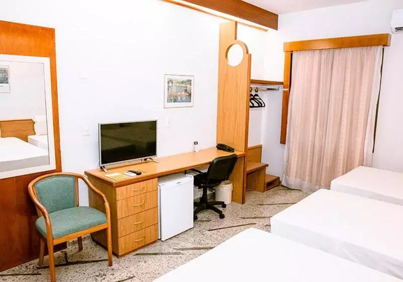 اتاق استاندارد سه نفره, Fênix Hotel Varginha