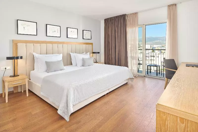 اتاق سوپریور سه تخته, Fênix Hotel Varginha