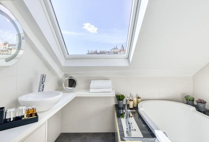 اتاق اجرایی, Hôtel Opéra Opal