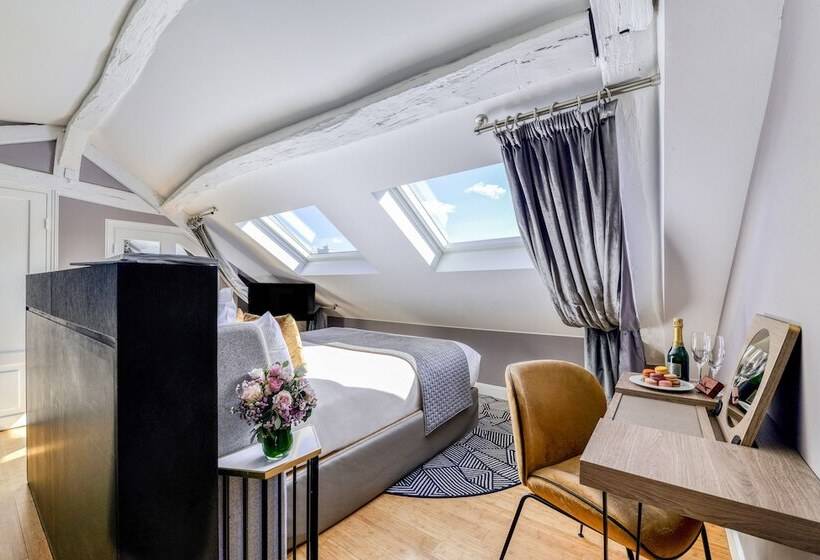 اتاق اجرایی, Hôtel Opéra Opal