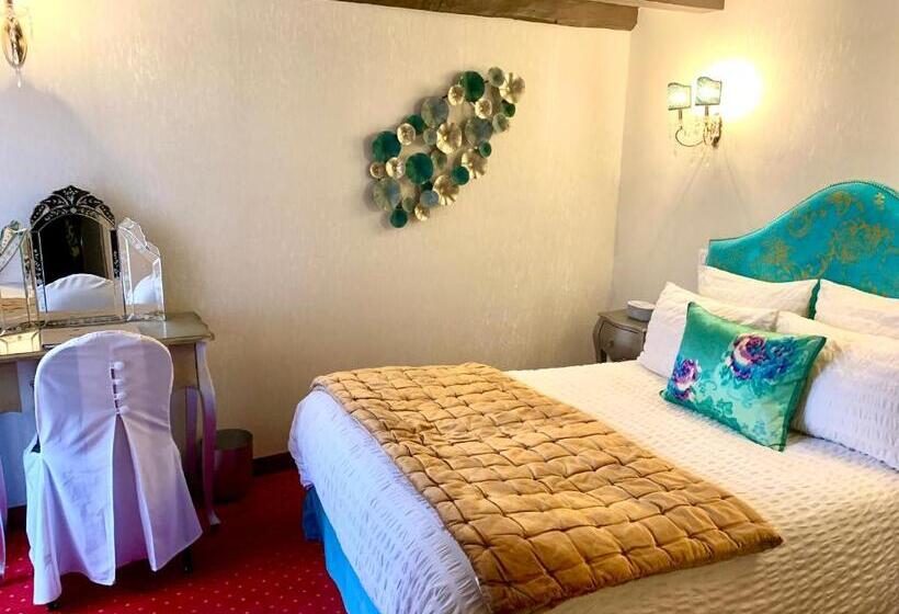 豪华房间, Le Chapeau Rouge