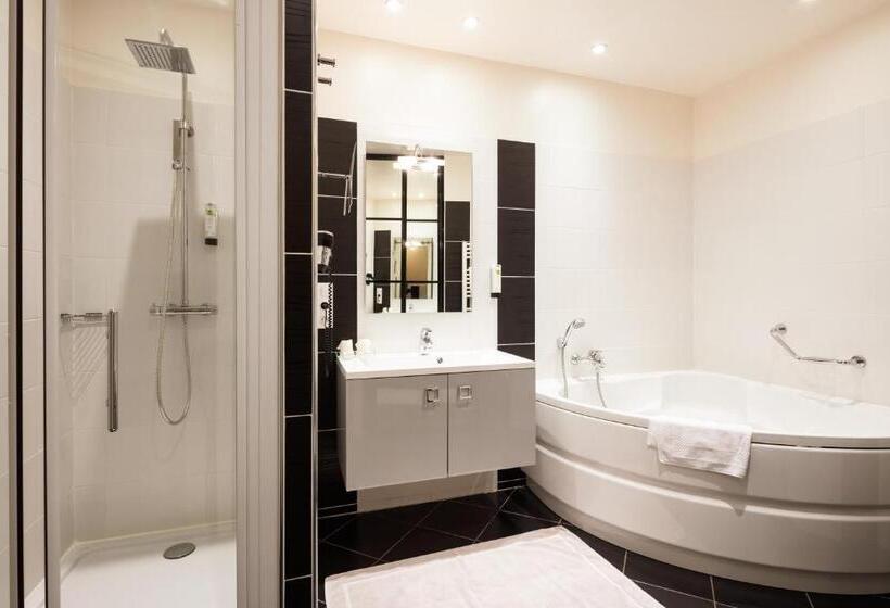 جناح, Logis Hôtel Restaurant De La Paix