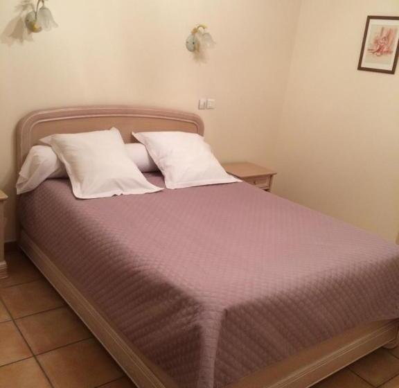 جناح, Logis Hôtel Restaurant De La Paix