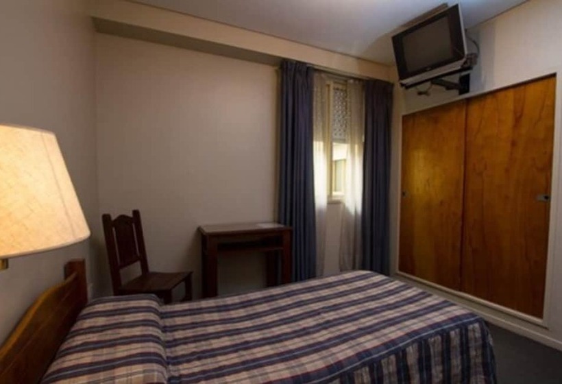 اتاق استاندارد سه نفره, Marbella