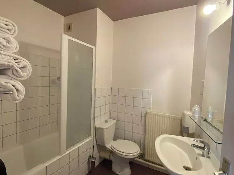 コンフォートルーム, Restaurant La Place