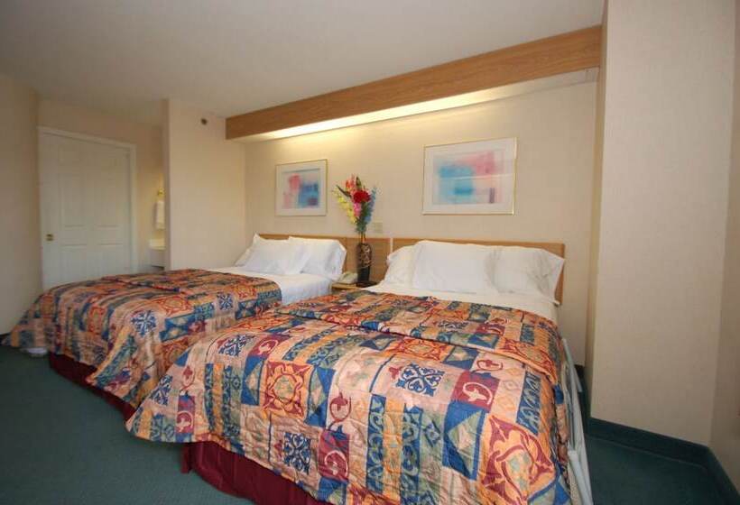 Номер Стандарт 2 Двуспальные Кровати, Rodeway Inn Willington North