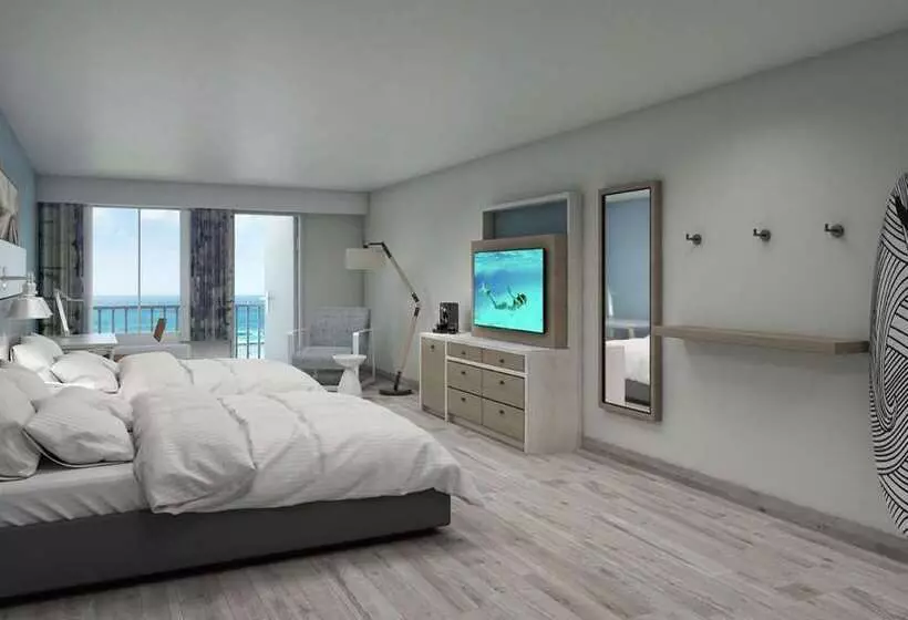 Deluxe-huone King-vuode, Rushhh Daytona Beach, Tapestry Collection By Hilton