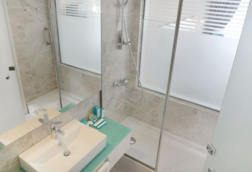 اتاق خانوادگی, Adempi̇ra Termal&spa