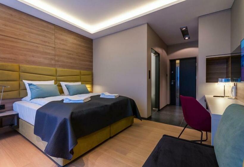 جناح عائلي, Przystań Mechelinki  Marina Del Mar