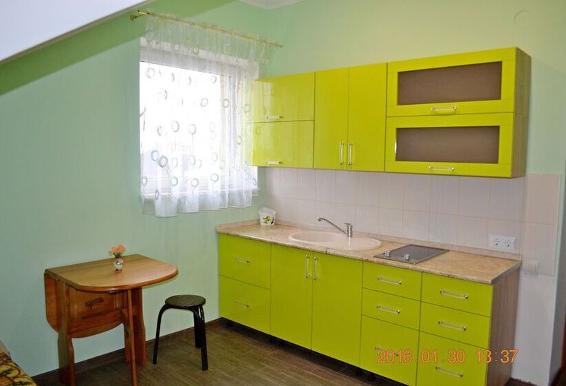 Семейный Номер, Guest House Na Lugu