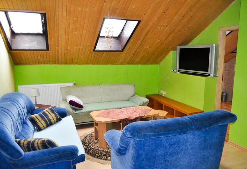 带3个卧室的套间, Penzion Bistár