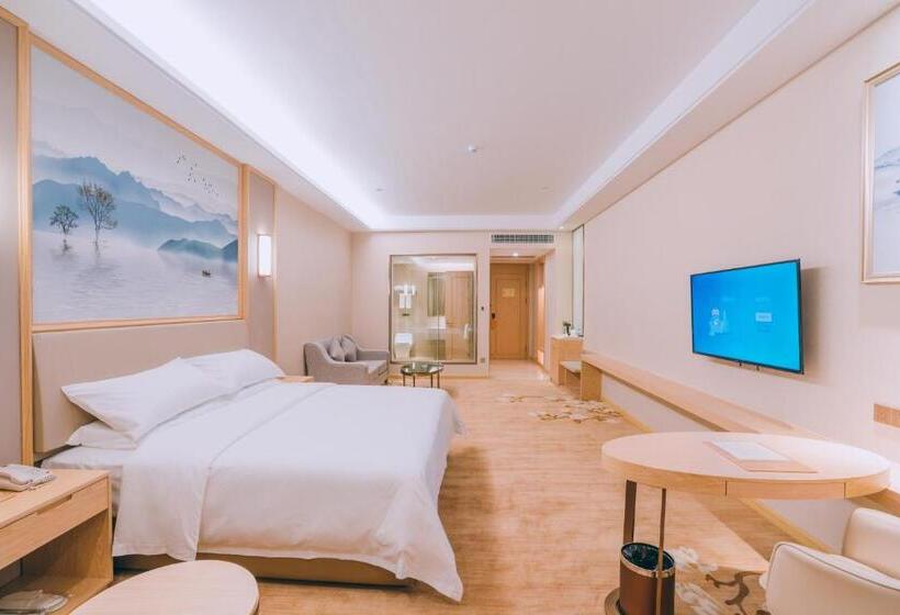 Номер Deluxe Кровать Кинг, Vienna International