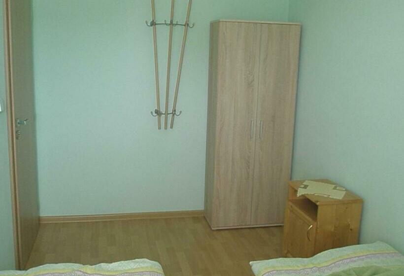 Quarto Standard Casa de Banho Partilhada, Ubytovanie Bičár