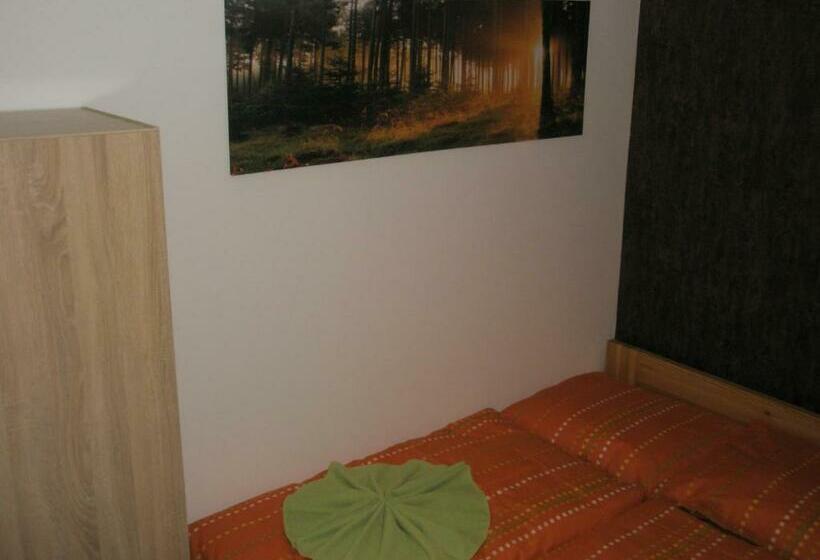 스탠다드 트리플 룸, Ubytovanie Bičár