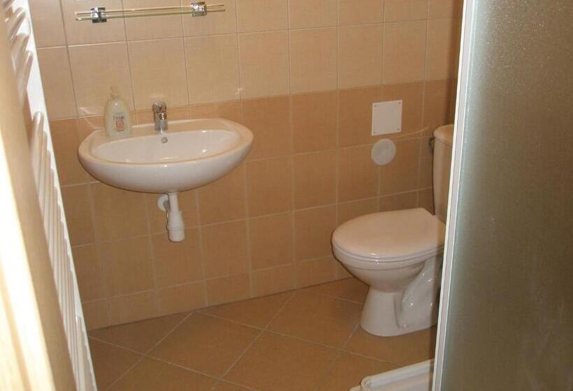 Quarto Triplo Standart, Ubytovanie Bičár