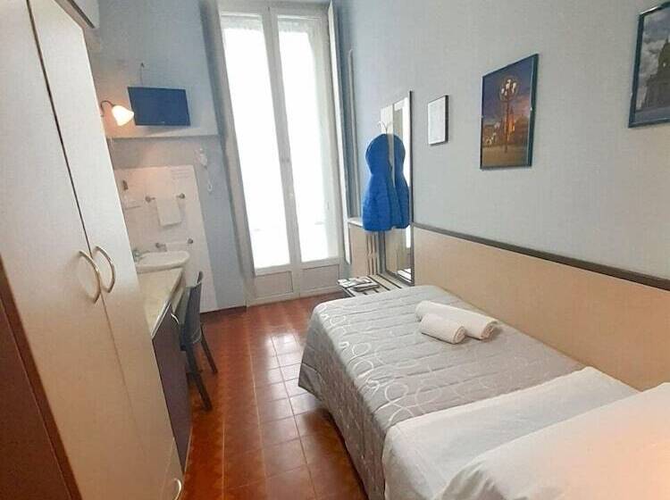 غرفة قياسية فردية حمام مشترك, Alba Torino Centro