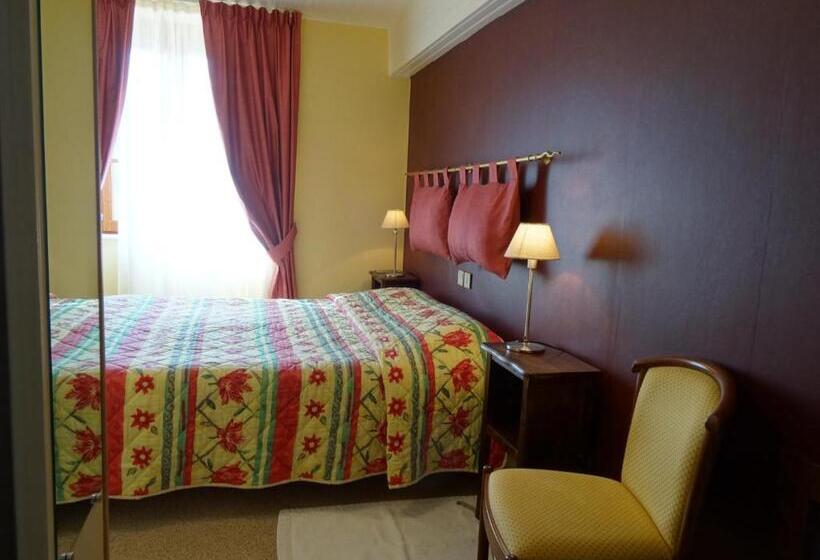 スタンダードルーム, Auberge De La Chaloire