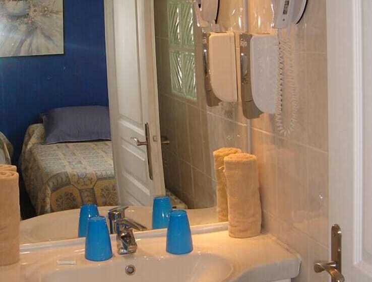 غرفة قياسية, Auberge Provencale