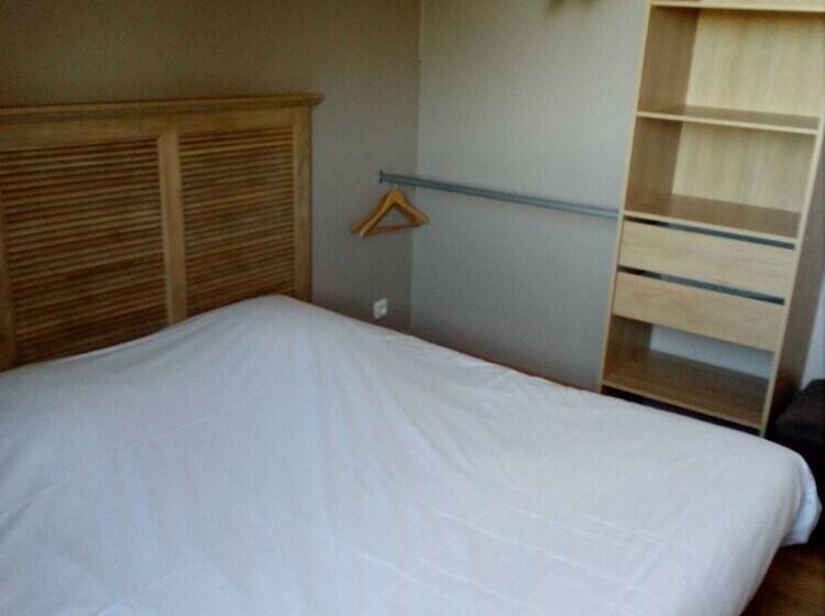 컴포트 룸, Chic'o Rail