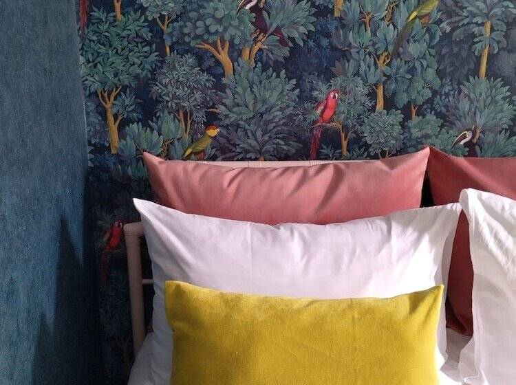 غرفة سوبيريور, De France