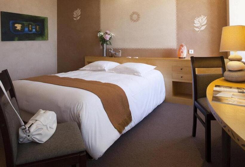 スーペリアールーム, Logis Hôtel Restaurant Le Commerce