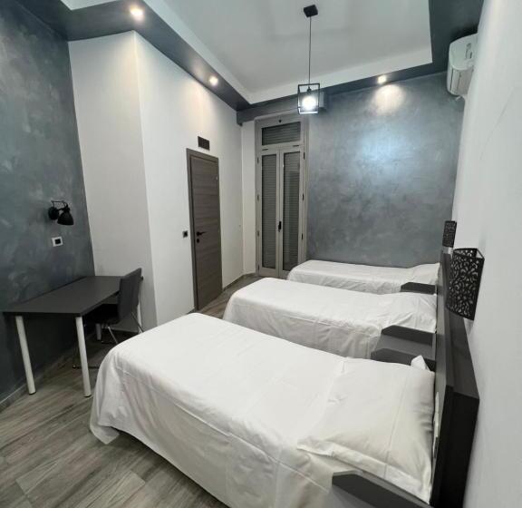 غرفة أساسية ثلاثية, Ferrucci