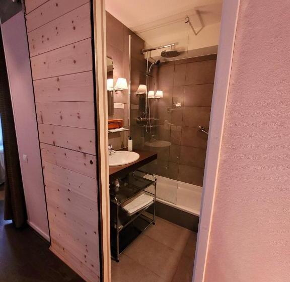 Номер Deluxe, Hob Fort Du Pré