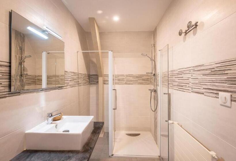 اتاق استاندارد, Hostellerie Bellevue