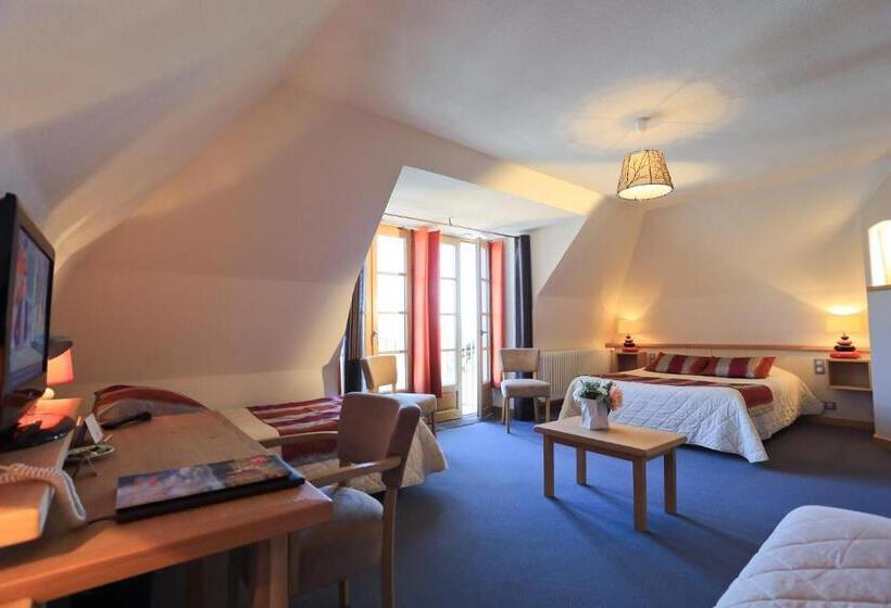 Семейный Номер, Logis Hôtel Restaurant & Spa Les Remparts