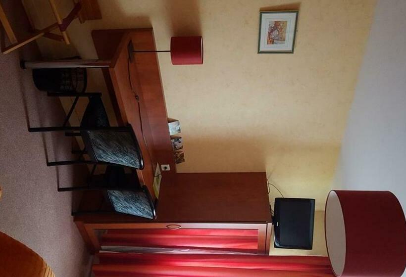 标准三人间, Le Florina