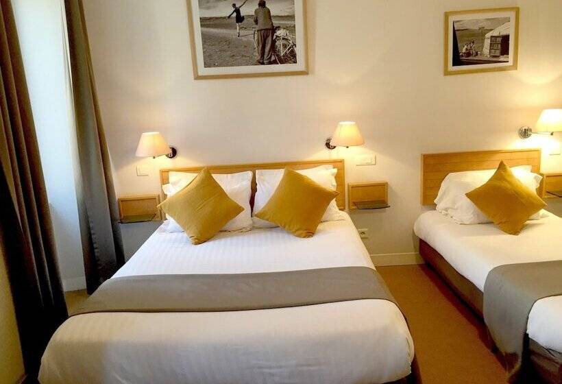 标准三人间, Des Voyageurs