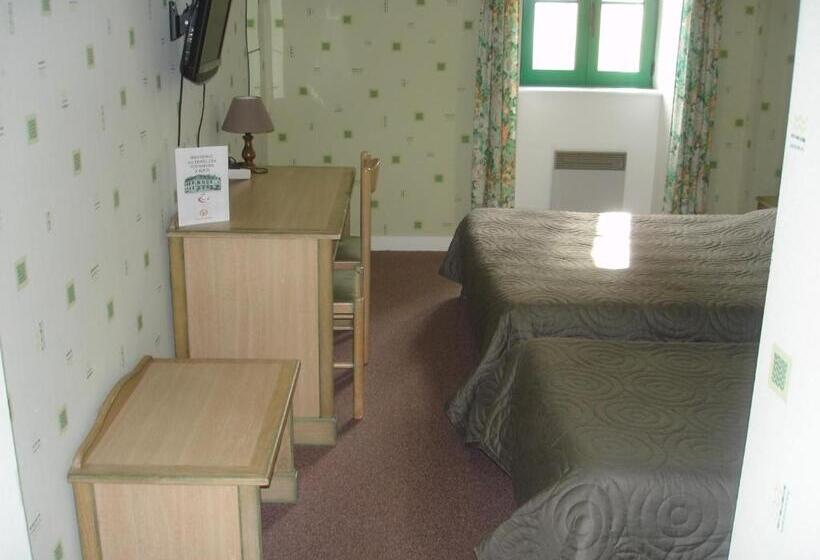 חדר סטנדרט לשלושה, Les Voyageurs