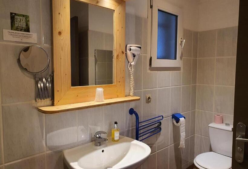 스탠다드 룸, Logis Hôtel Restaurant L Escarbille