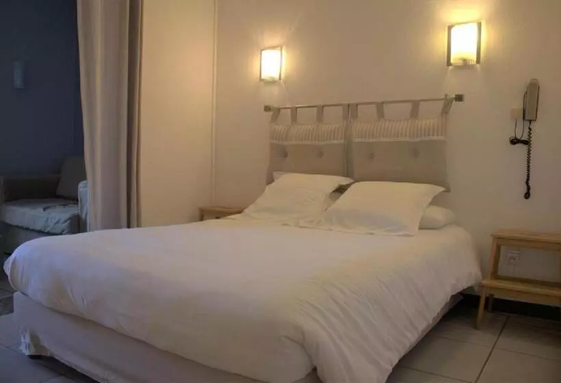 Suite, Logis Hôtel Le Clement V