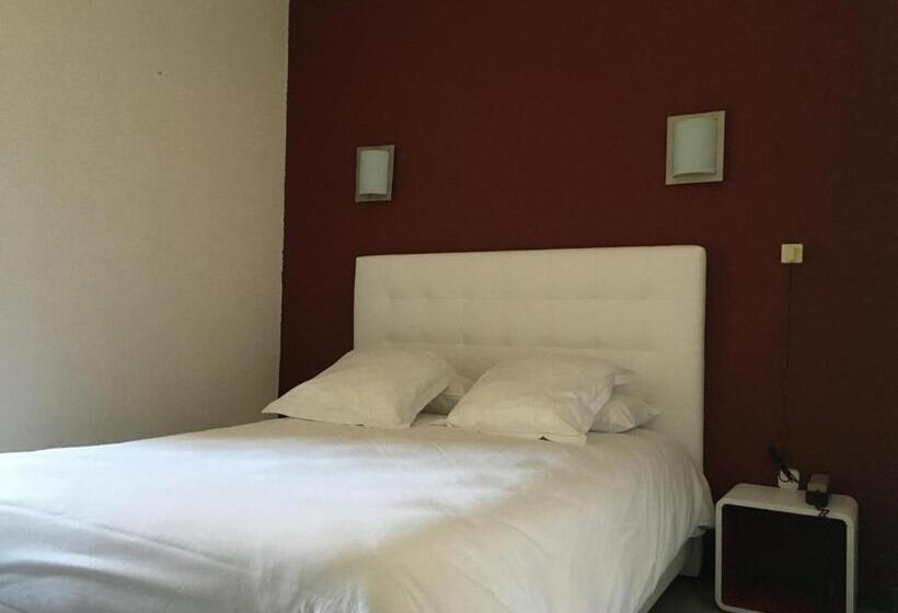 جناح, Logis Hôtel Le Clement V