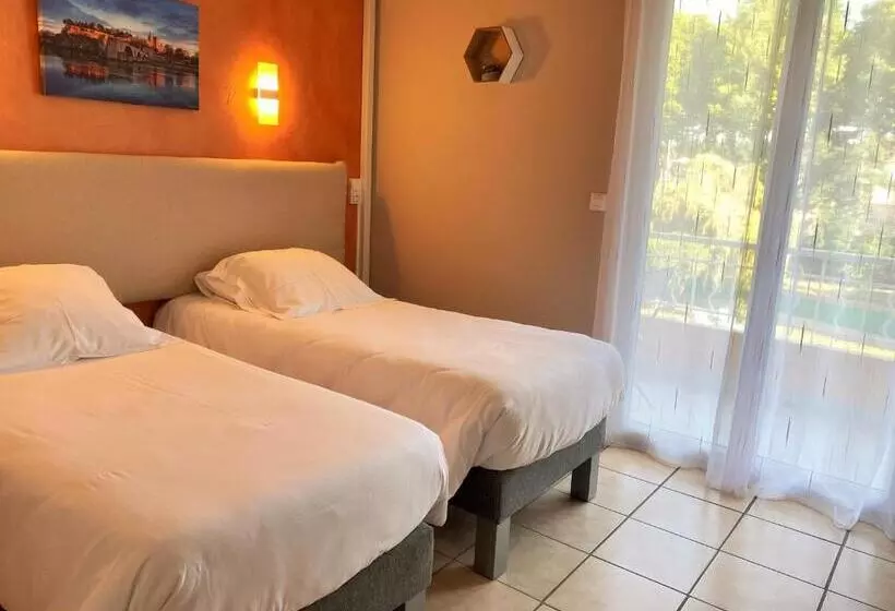 Pokój Standard Widok Basen, Logis Hôtel Le Clement V