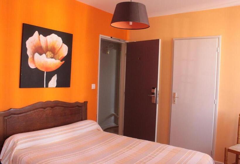 חדר סטנדרט, Mendy