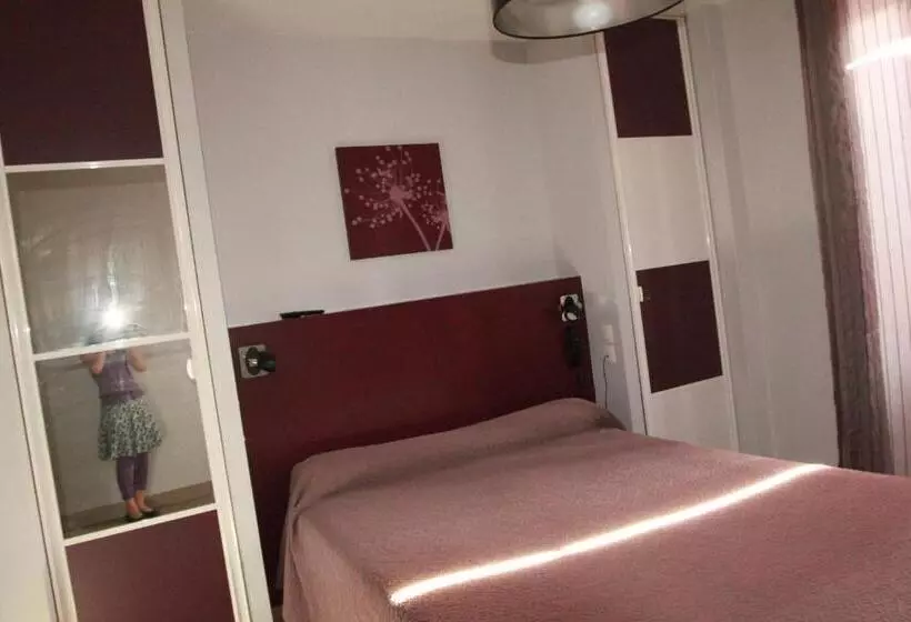 Standard-huone, Mendy