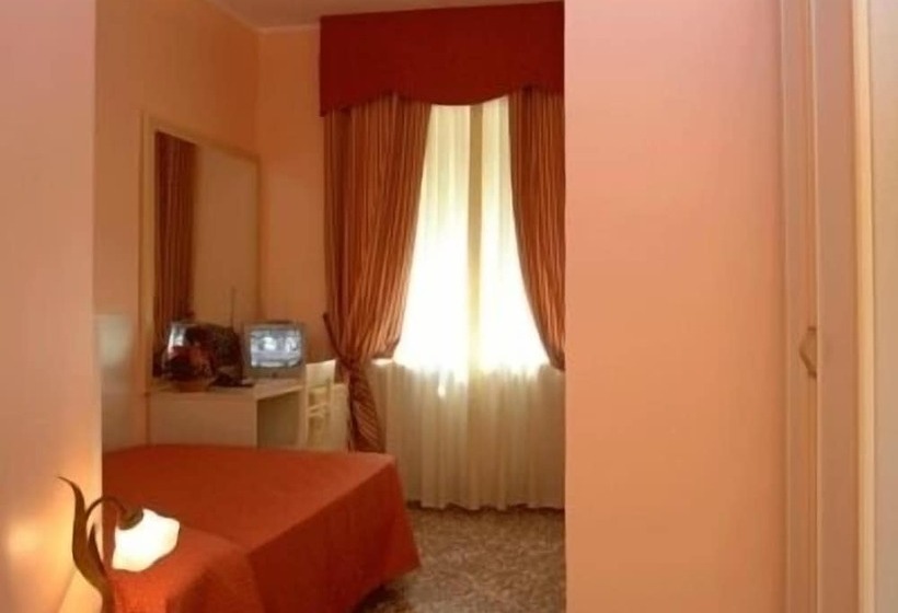 غرفة قياسية فردية, Vittoriano