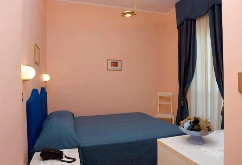 غرفة قياسية رباعية, Vittoriano