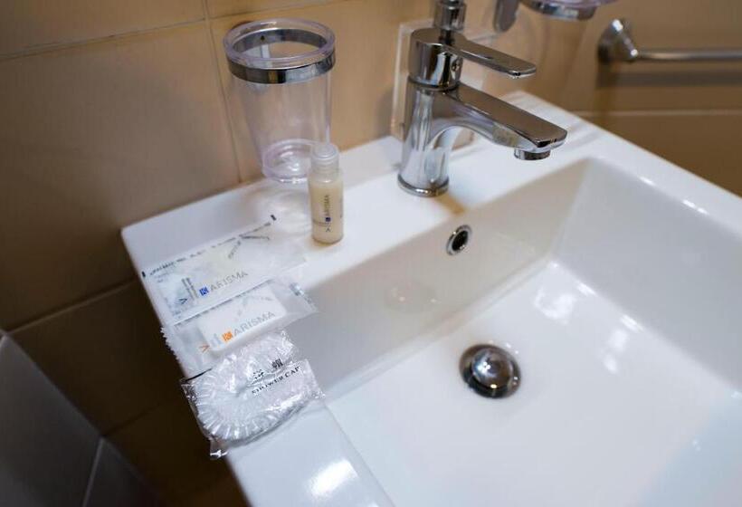 اتاق خانوادگی, B&b Il Bacio