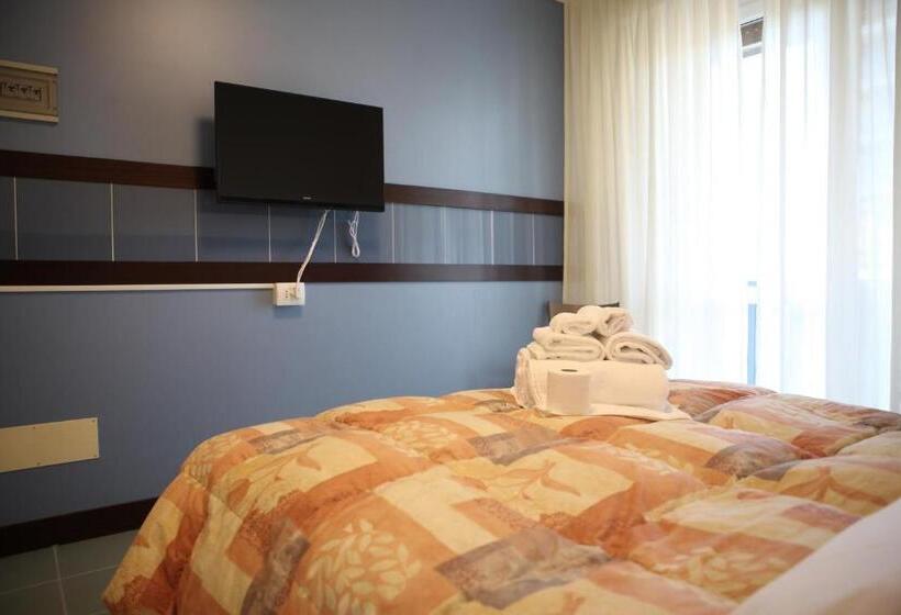 اتاق استاندارد با سرویس بهداشتی مشترک, B&b Il Bacio