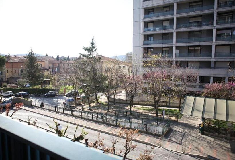 اتاق خانوادگی, B&b Il Bacio