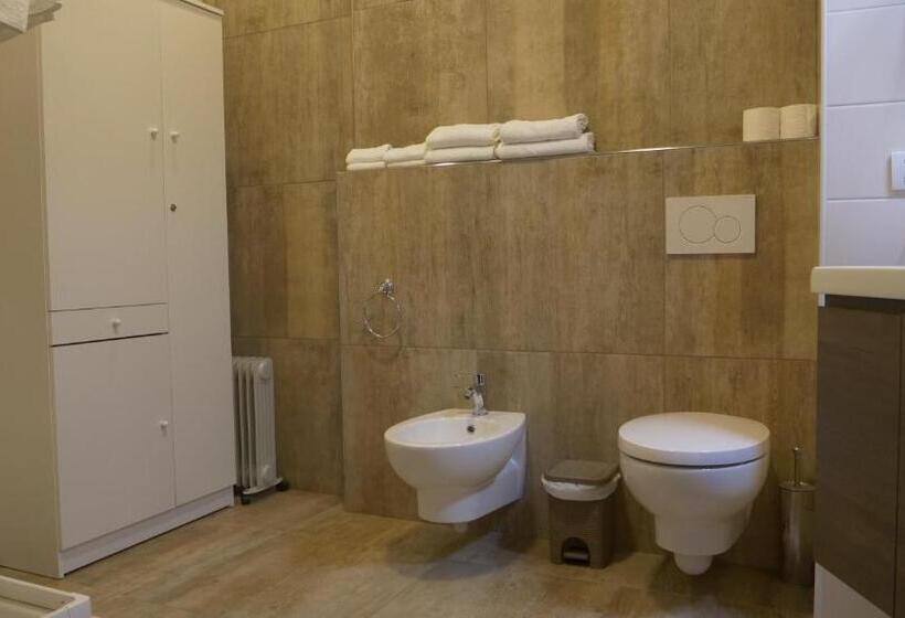 اتاق استاندارد سه نفره, B&b Il Bacio