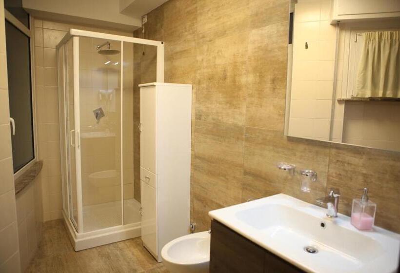 Chambre Standard Salle de Bains Commune, B&b Il Bacio