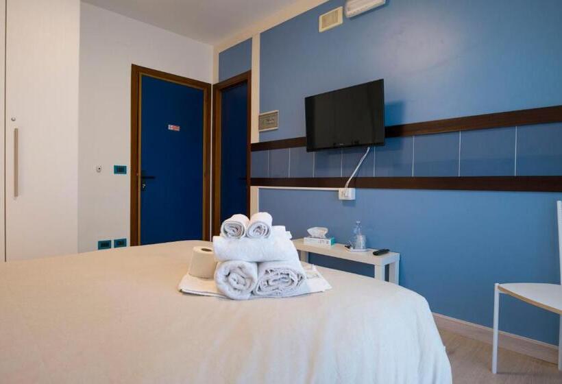 Chambre Standard Salle de Bains Commune, B&b Il Bacio