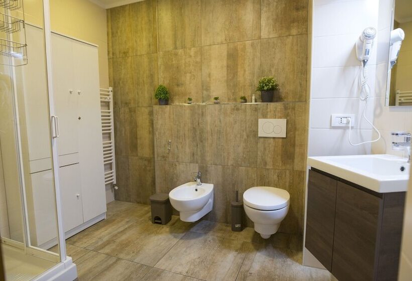 اتاق خانوادگی, B&b Il Bacio